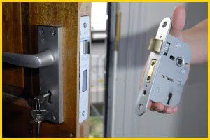 Chicago Express Locksmith Chicago, IL 312-894-1059 - 13-lock-replace