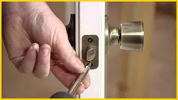 Chicago Express Locksmith Chicago, IL 312-894-1059 - 14-install-new-lock
